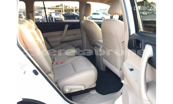 Buy Import Toyota Highlander White Car in Import - Dubai in Belait Buy Import Toyota Highlander White Car in Import - Dubai in Belait