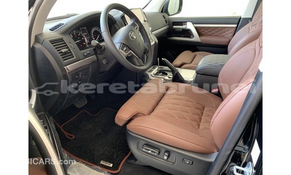 Buy Import Toyota Land Cruiser Black Car in Import - Dubai in Belait Buy Import Toyota Land Cruiser Black Car in Import - Dubai in Belait