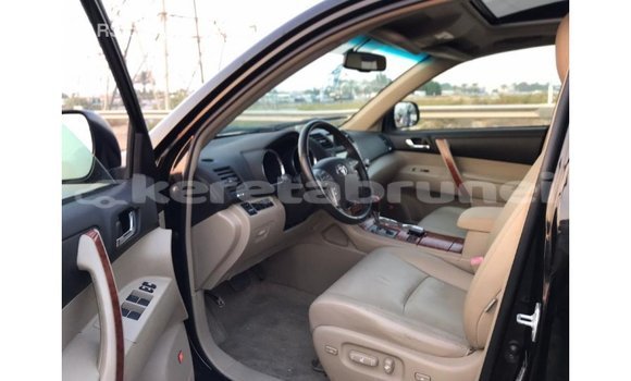 Buy Import Toyota Highlander Black Car in Import - Dubai in Belait Buy Import Toyota Highlander Black Car in Import - Dubai in Belait