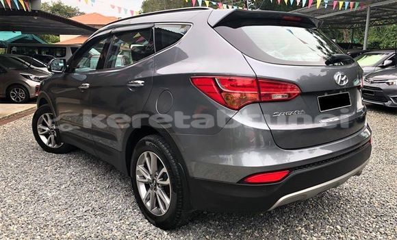 Buy Used Hyundai Santa Fe Other Car in Bandar Seri Begawan in Brunei-Muara Buy Used Hyundai Santa Fe Other Car in Bandar Seri Begawan in Brunei-Muara