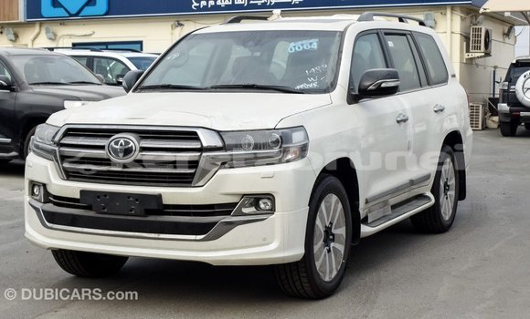 Buy Import Toyota Land Cruiser White Car in Import - Dubai in Belait Buy Import Toyota Land Cruiser White Car in Import - Dubai in Belait