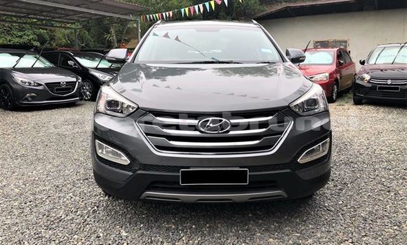 Buy Used Hyundai Santa Fe Other Car in Bandar Seri Begawan in Brunei-Muara Buy Used Hyundai Santa Fe Other Car in Bandar Seri Begawan in Brunei-Muara
