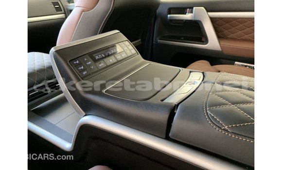 Buy Import Toyota Land Cruiser Black Car in Import - Dubai in Belait Buy Import Toyota Land Cruiser Black Car in Import - Dubai in Belait