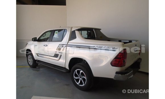 Buy Import Toyota Hilux White Car in Import - Dubai in Belait Buy Import Toyota Hilux White Car in Import - Dubai in Belait