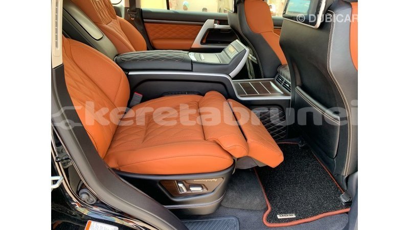 Big with watermark toyota land cruiser belait import dubai 2062