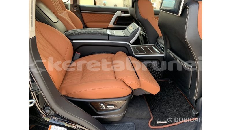 Big with watermark toyota land cruiser belait import dubai 2062