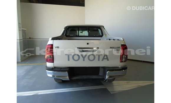 Buy Import Toyota Hilux White Car in Import - Dubai in Belait Buy Import Toyota Hilux White Car in Import - Dubai in Belait