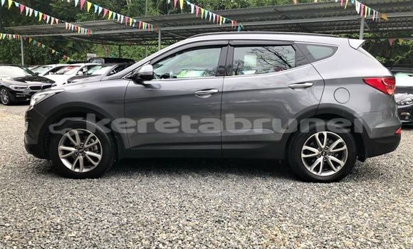Buy Used Hyundai Santa Fe Other Car in Bandar Seri Begawan in Brunei-Muara Buy Used Hyundai Santa Fe Other Car in Bandar Seri Begawan in Brunei-Muara
