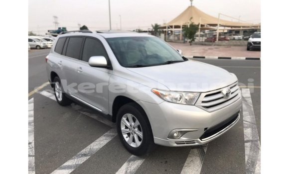 Buy Import Toyota Highlander Other Car in Import - Dubai in Belait Buy Import Toyota Highlander Other Car in Import - Dubai in Belait