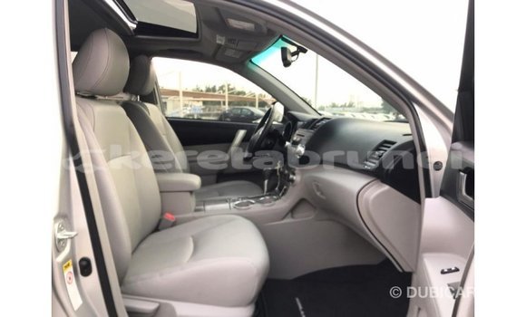 Buy Import Toyota Highlander Other Car in Import - Dubai in Belait Buy Import Toyota Highlander Other Car in Import - Dubai in Belait