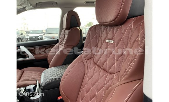 Buy Import Toyota Land Cruiser Black Car in Import - Dubai in Belait Buy Import Toyota Land Cruiser Black Car in Import - Dubai in Belait