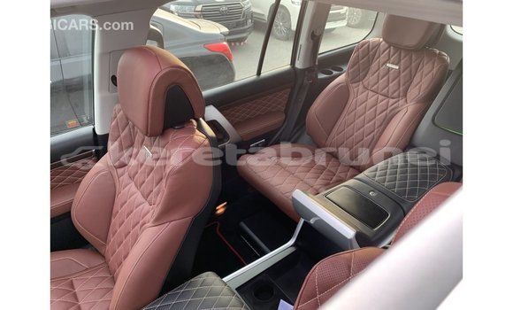 Buy Import Toyota Land Cruiser Black Car in Import - Dubai in Belait Buy Import Toyota Land Cruiser Black Car in Import - Dubai in Belait