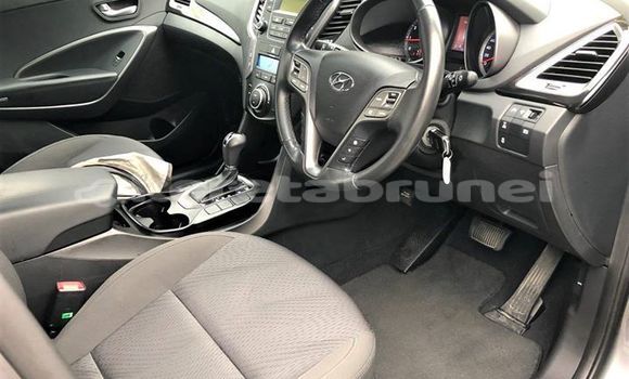 Buy Used Hyundai Santa Fe Other Car in Bandar Seri Begawan in Brunei-Muara Buy Used Hyundai Santa Fe Other Car in Bandar Seri Begawan in Brunei-Muara