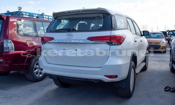 Buy Import Toyota Fortuner White Car in Import - Dubai in Belait Buy Import Toyota Fortuner White Car in Import - Dubai in Belait