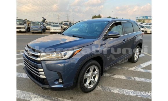Buy Import Toyota Highlander Blue Car in Import - Dubai in Belait Buy Import Toyota Highlander Blue Car in Import - Dubai in Belait