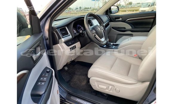 Buy Import Toyota Highlander Blue Car in Import - Dubai in Belait Buy Import Toyota Highlander Blue Car in Import - Dubai in Belait