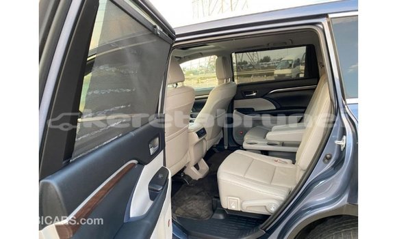 Buy Import Toyota Highlander Blue Car in Import - Dubai in Belait Buy Import Toyota Highlander Blue Car in Import - Dubai in Belait