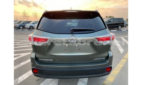 Buy Import Toyota Highlander Green Car in Import - Dubai in Belait Buy Import Toyota Highlander Green Car in Import - Dubai in Belait