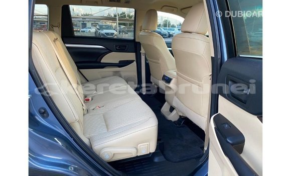 Buy Import Toyota Highlander Blue Car in Import - Dubai in Belait Buy Import Toyota Highlander Blue Car in Import - Dubai in Belait