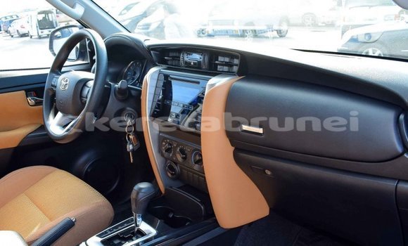 Buy Import Toyota Fortuner Blue Car in Import - Dubai in Belait Buy Import Toyota Fortuner Blue Car in Import - Dubai in Belait