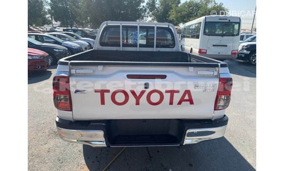 Buy Import Toyota Hilux White Car in Import - Dubai in Belait Buy Import Toyota Hilux White Car in Import - Dubai in Belait