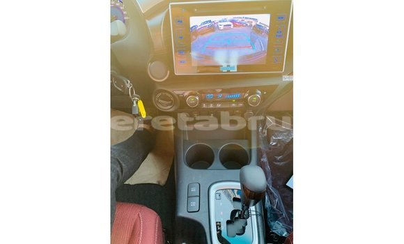 Buy Import Toyota Hilux White Car in Import - Dubai in Belait Buy Import Toyota Hilux White Car in Import - Dubai in Belait