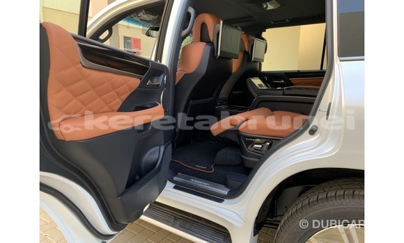 Buy Import Lexus LX White Car in Import - Dubai in Belait Buy Import Lexus LX White Car in Import - Dubai in Belait