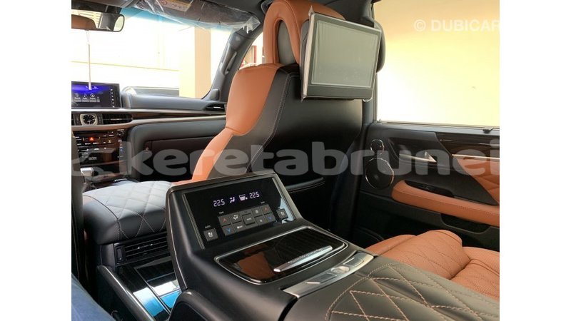 Big with watermark lexus lx belait import dubai 2125