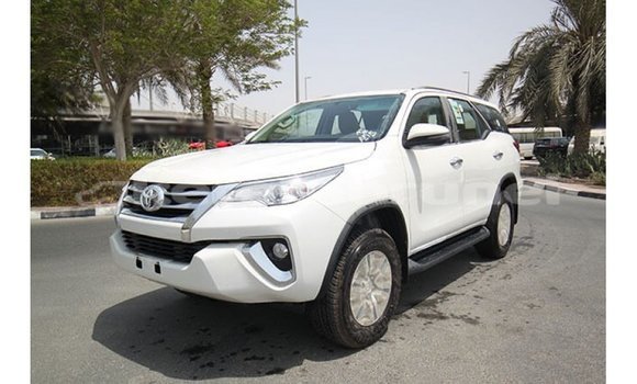 Buy Import Toyota Fortuner White Car in Import - Dubai in Belait Buy Import Toyota Fortuner White Car in Import - Dubai in Belait