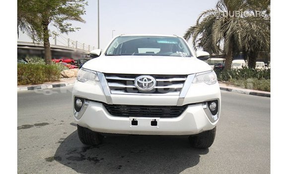 Buy Import Toyota Fortuner White Car in Import - Dubai in Belait Buy Import Toyota Fortuner White Car in Import - Dubai in Belait