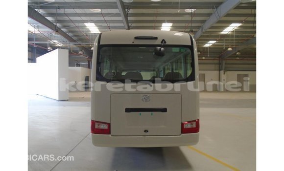 Buy Import Abarth 595 White Car in Import - Dubai in Belait Buy Import Abarth 595 White Car in Import - Dubai in Belait