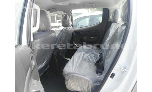 Buy Import Mitsubishi L200 Other Car in Import - Dubai in Belait Buy Import Mitsubishi L200 Other Car in Import - Dubai in Belait