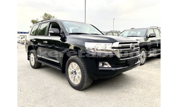 Buy Import Toyota Land Cruiser Black Car in Import - Dubai in Belait Buy Import Toyota Land Cruiser Black Car in Import - Dubai in Belait