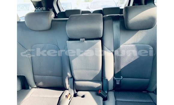 Buy Import Hyundai Santa Fe White Car in Import - Dubai in Belait Buy Import Hyundai Santa Fe White Car in Import - Dubai in Belait