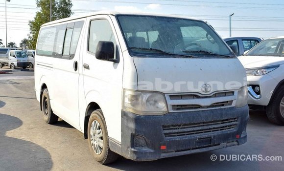 Buy Import Toyota Hiace White Car in Import - Dubai in Belait Buy Import Toyota Hiace White Car in Import - Dubai in Belait
