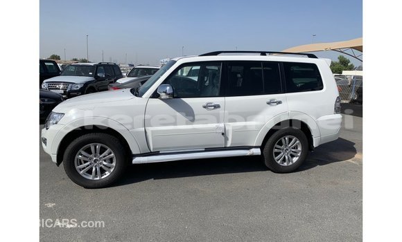 Buy Import Mitsubishi Pajero White Car in Import - Dubai in Belait Buy Import Mitsubishi Pajero White Car in Import - Dubai in Belait