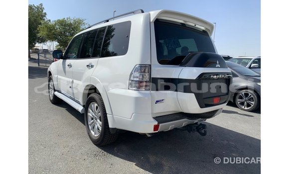 Buy Import Mitsubishi Pajero White Car in Import - Dubai in Belait Buy Import Mitsubishi Pajero White Car in Import - Dubai in Belait
