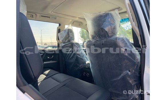 Buy Import Mitsubishi Pajero White Car in Import - Dubai in Belait Buy Import Mitsubishi Pajero White Car in Import - Dubai in Belait