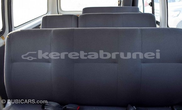 Buy Import Toyota Hiace White Car in Import - Dubai in Belait Buy Import Toyota Hiace White Car in Import - Dubai in Belait