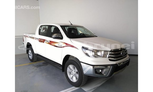 Buy Import Toyota Hilux White Car in Import - Dubai in Belait Buy Import Toyota Hilux White Car in Import - Dubai in Belait