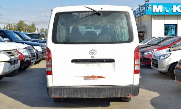 Buy Import Toyota Hiace White Car in Import - Dubai in Belait Buy Import Toyota Hiace White Car in Import - Dubai in Belait