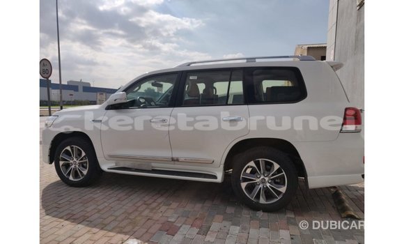 Buy Import Toyota Land Cruiser White Car in Import - Dubai in Belait Buy Import Toyota Land Cruiser White Car in Import - Dubai in Belait