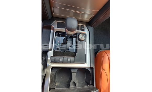 Buy Import Toyota Land Cruiser White Car in Import - Dubai in Belait Buy Import Toyota Land Cruiser White Car in Import - Dubai in Belait