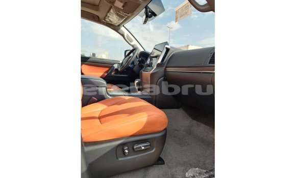 Buy Import Toyota Land Cruiser White Car in Import - Dubai in Belait Buy Import Toyota Land Cruiser White Car in Import - Dubai in Belait