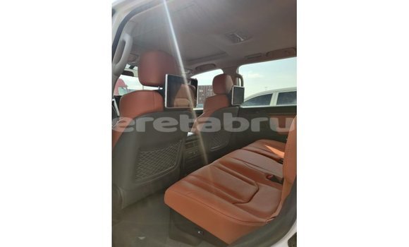 Buy Import Toyota Land Cruiser White Car in Import - Dubai in Belait Buy Import Toyota Land Cruiser White Car in Import - Dubai in Belait