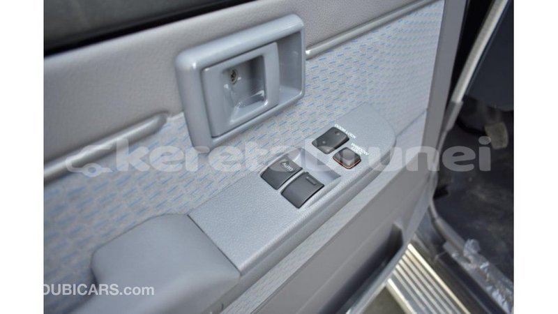 Big with watermark toyota land cruiser belait import dubai 2171