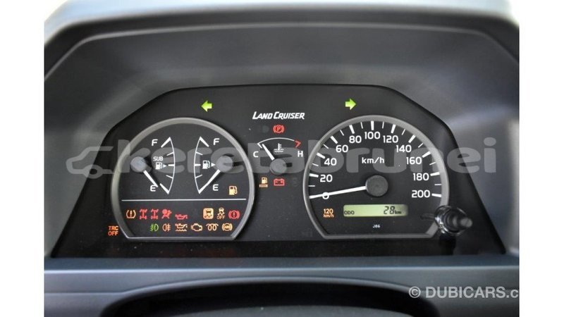 Big with watermark toyota land cruiser belait import dubai 2171