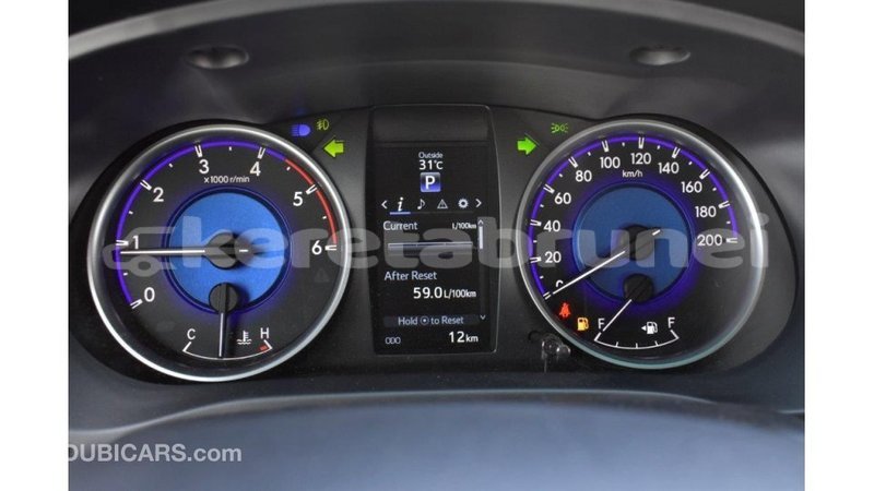 Big with watermark toyota hilux belait import dubai 2172