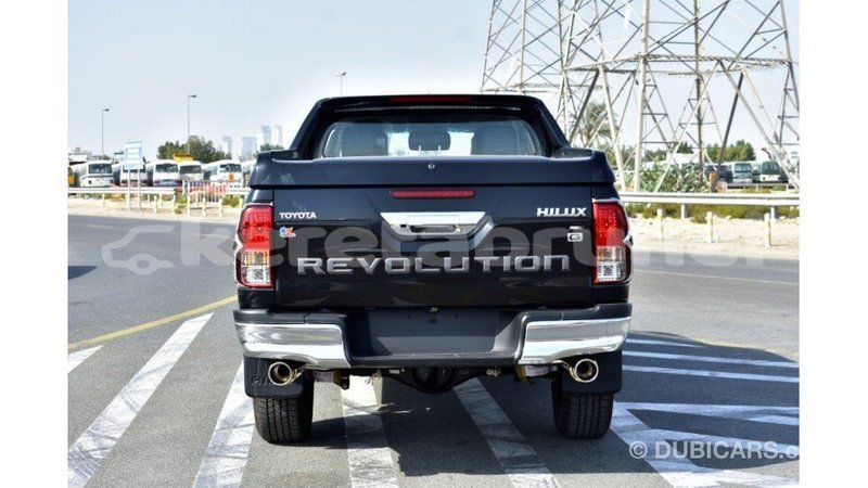 Big with watermark toyota hilux belait import dubai 2172