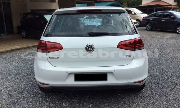 Buy Used Volkswagen Golf White Car in Bandar Seri Begawan in Brunei-Muara Buy Used Volkswagen Golf White Car in Bandar Seri Begawan in Brunei-Muara